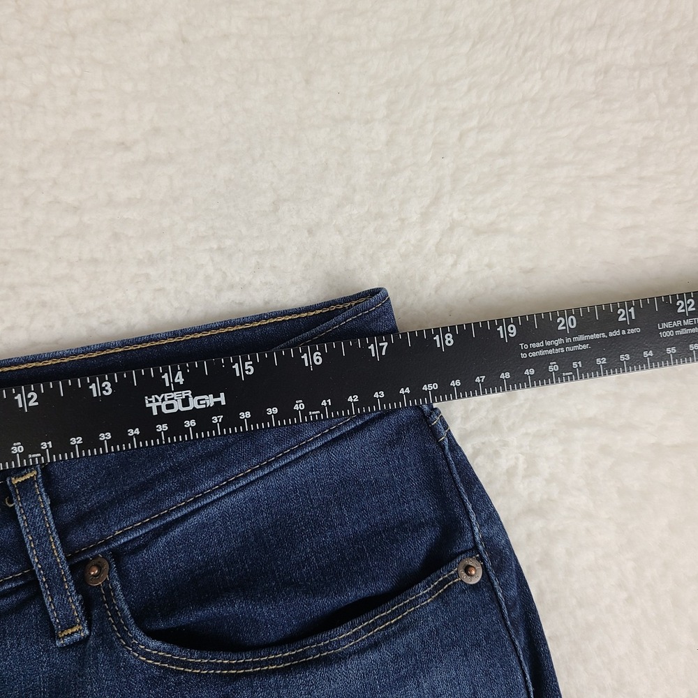 Levi's Jeans Womens 14 32x28 Blue Classic Straight‎ Leg Dark Wash Denim - Picture 4 of 14